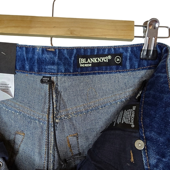 BlankNYC The Reeve High-Rise Ribcage Shorts In Silver Dreams - Picture 7 of 9